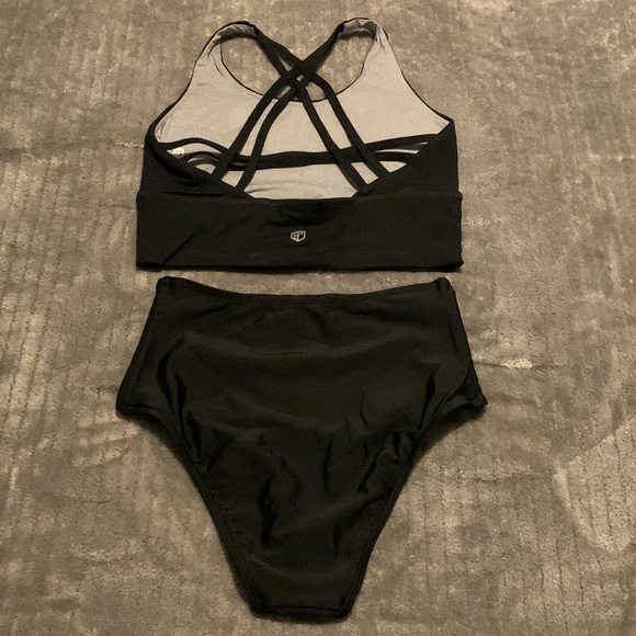 Bathing suit - Picture 2 of 2